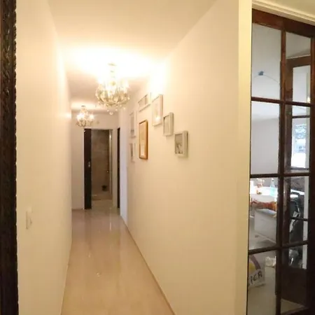 Proche Montmartre Homestay *